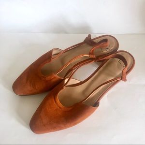 No.6 terracotta suede sandal US7